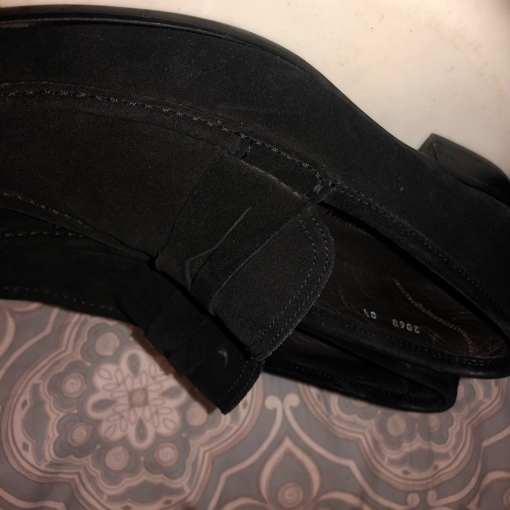 To boot New York suede step ins